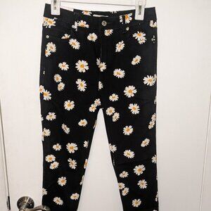 Forever 21  Black Daisy Skinny Jeans